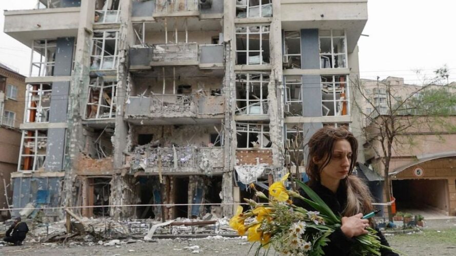 La paz no llega a Ucrania: Rusia lanza su mayor ataque aéreo; deja 12 muertos