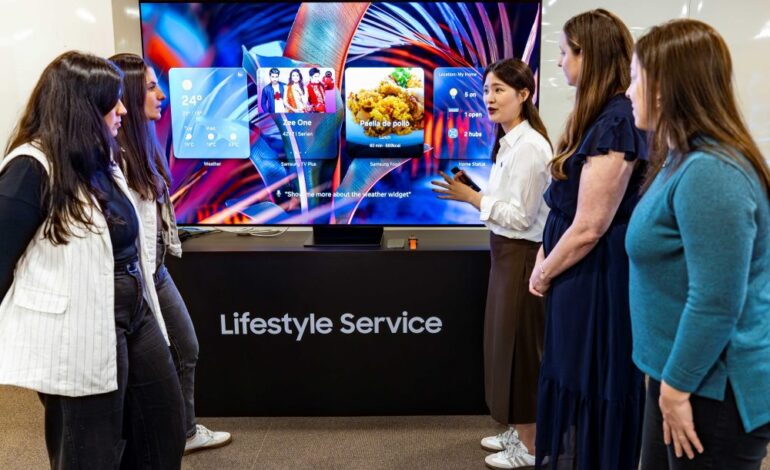 Samsung presenta innovaciones en IA para pantallas, barras de sonido y monitores en el 2025 LATAM Visual Display Seminar