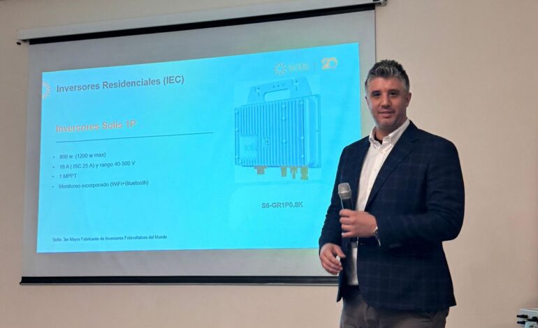 SOLIS DA CAPACITACIÓN EN ENERGÍA SOLAR