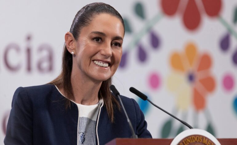 “Es muy difícil que se deje de exportar jitomate”: Sheinbaum, sobre arancel del 17%