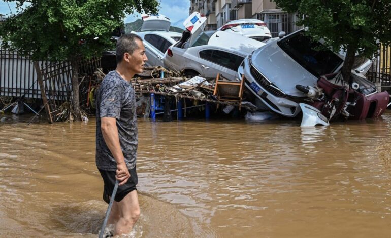 Mueren más de 30 personas por lluvias torrenciales en China