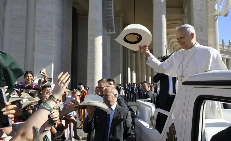 El papa León XIV se cita con una multitud de jóvenes en Roma en el acto más esperado del Jubileo